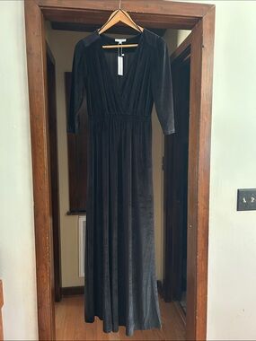 Baltic born Sofia Velvet V-Neck Long Sleeve Maxi Dress - Black